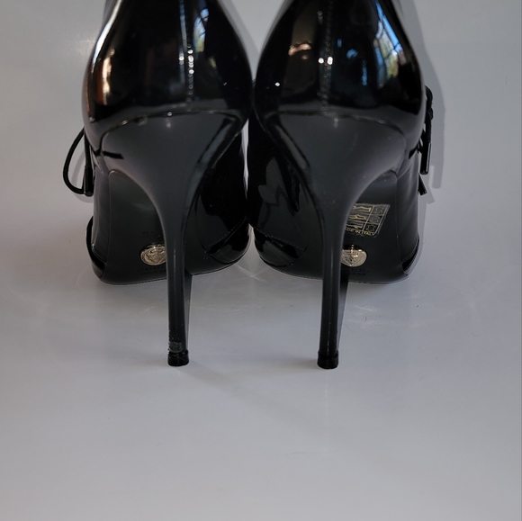 Black Patent GUCCI Split Pumps - Picture 5 of 15